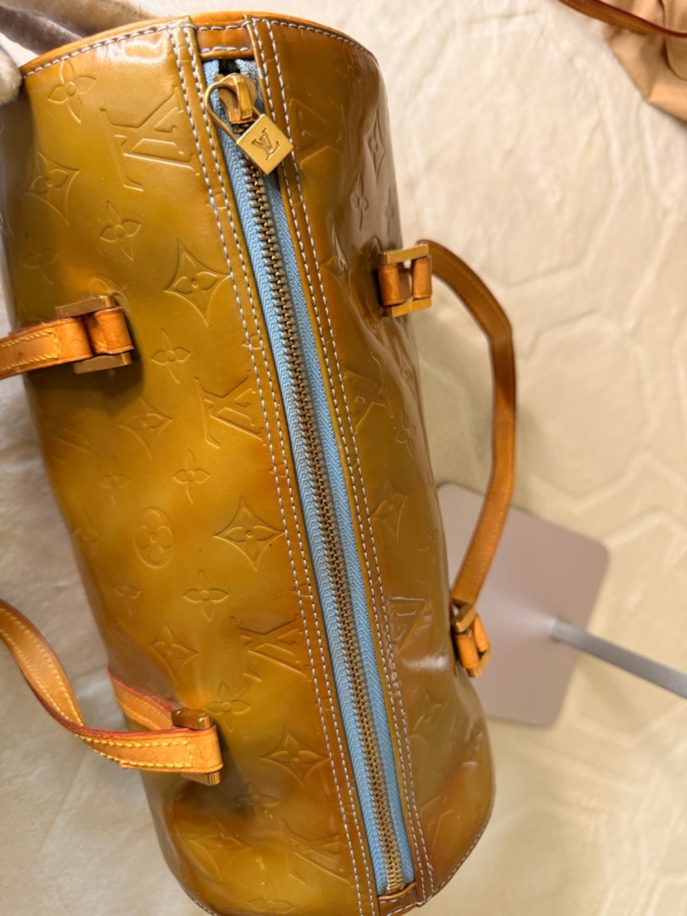 Louis Vuitton Papillon 30 Bedford Green Monogram Vernis Bag - Picture 6 of 16